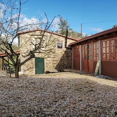 Granja Del Peregrino * O Pino