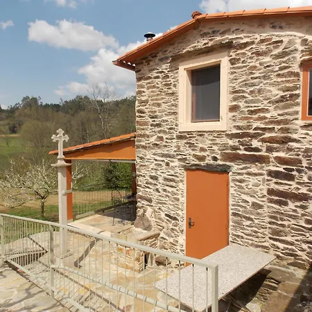 Granja Del Peregrino Farm stay O Pino