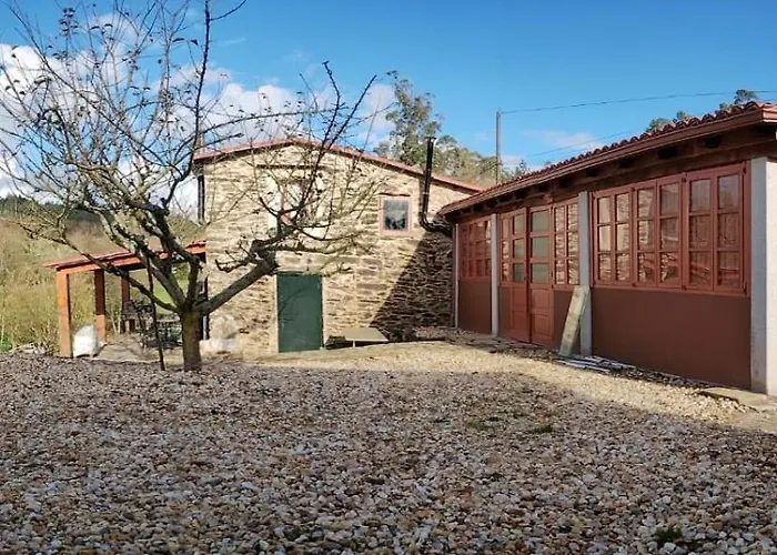 Granja Del Peregrino * O Pino